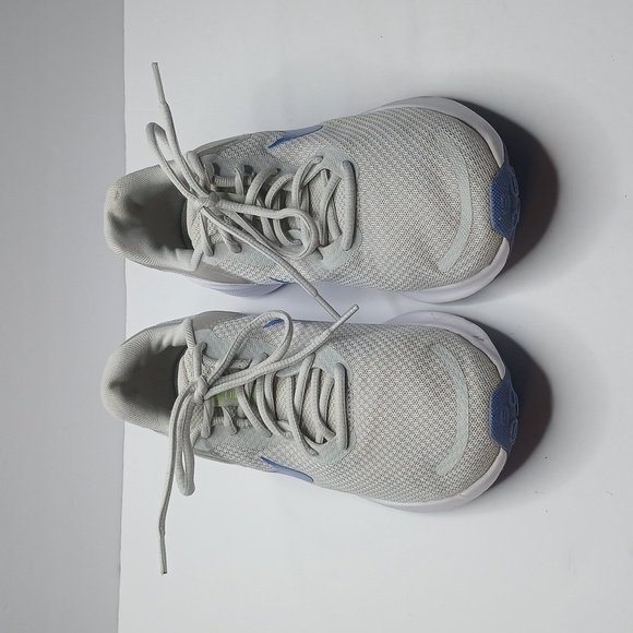 Nike Revolution 7 road running shoes - Picture 2 of 9